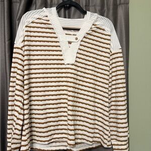 NWT Striped V-Neck Women's Hooded Long Sleeve Top